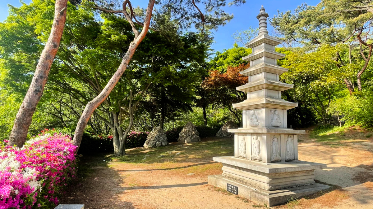 heungryunsa-temple