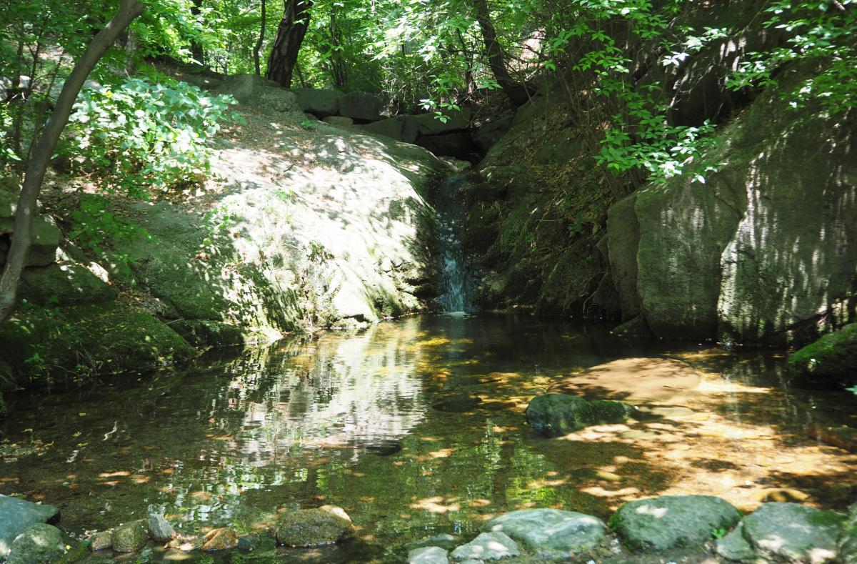 bugaksan-mountain-stream