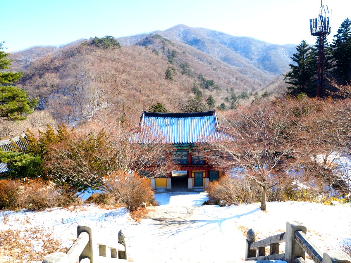 baekryeonsa-temple-deogyusan