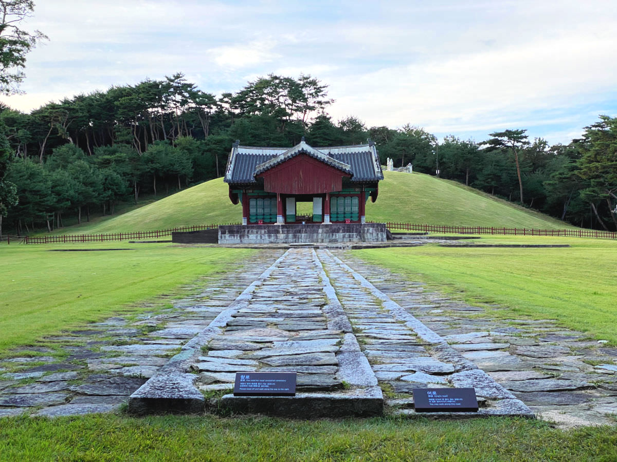 donggureung-royal-tombs