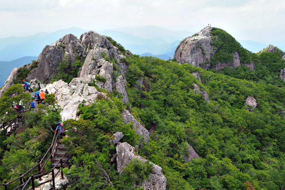 gayasan-national-park-sangwangbong-peak