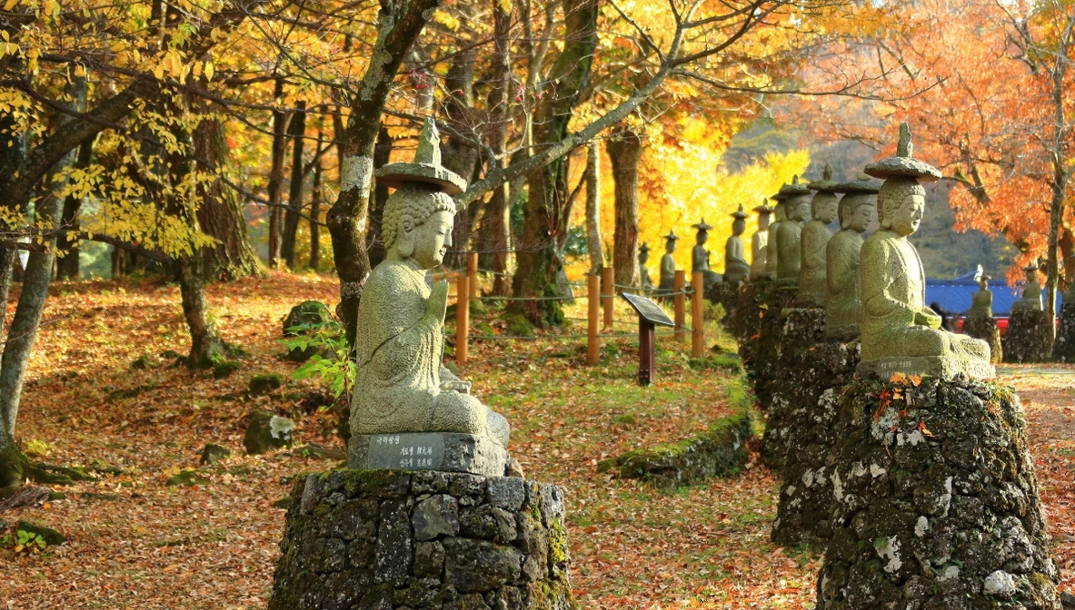 gwaneumsa-temple-jeju-island-stone-sitting-buddha-sculpture-view