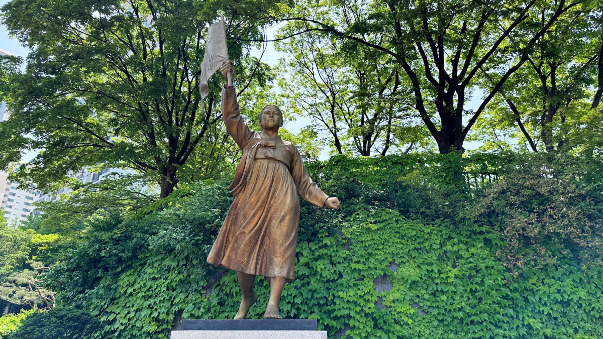 independence-park-yoo-gwan-sun-statue