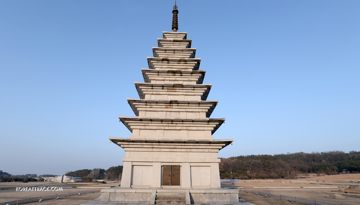 mireuksa-temple-iksan-stone-nine-story-pagoda