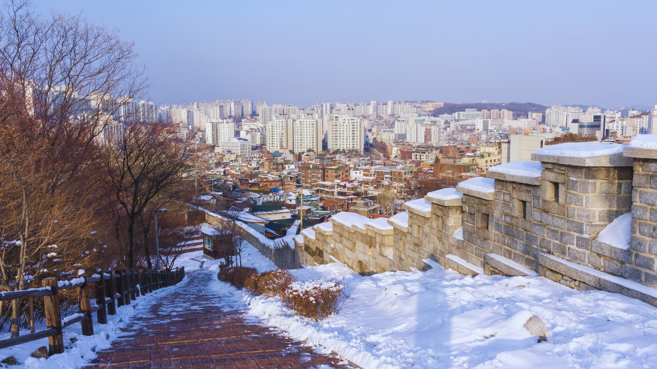 naksan-park-wall-snow-view