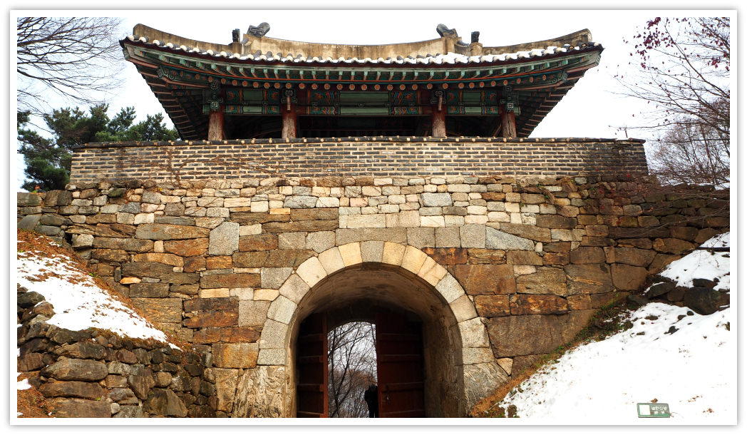 namhansanseong-north-gate