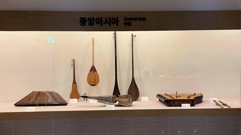 central-asia-musical-instruments