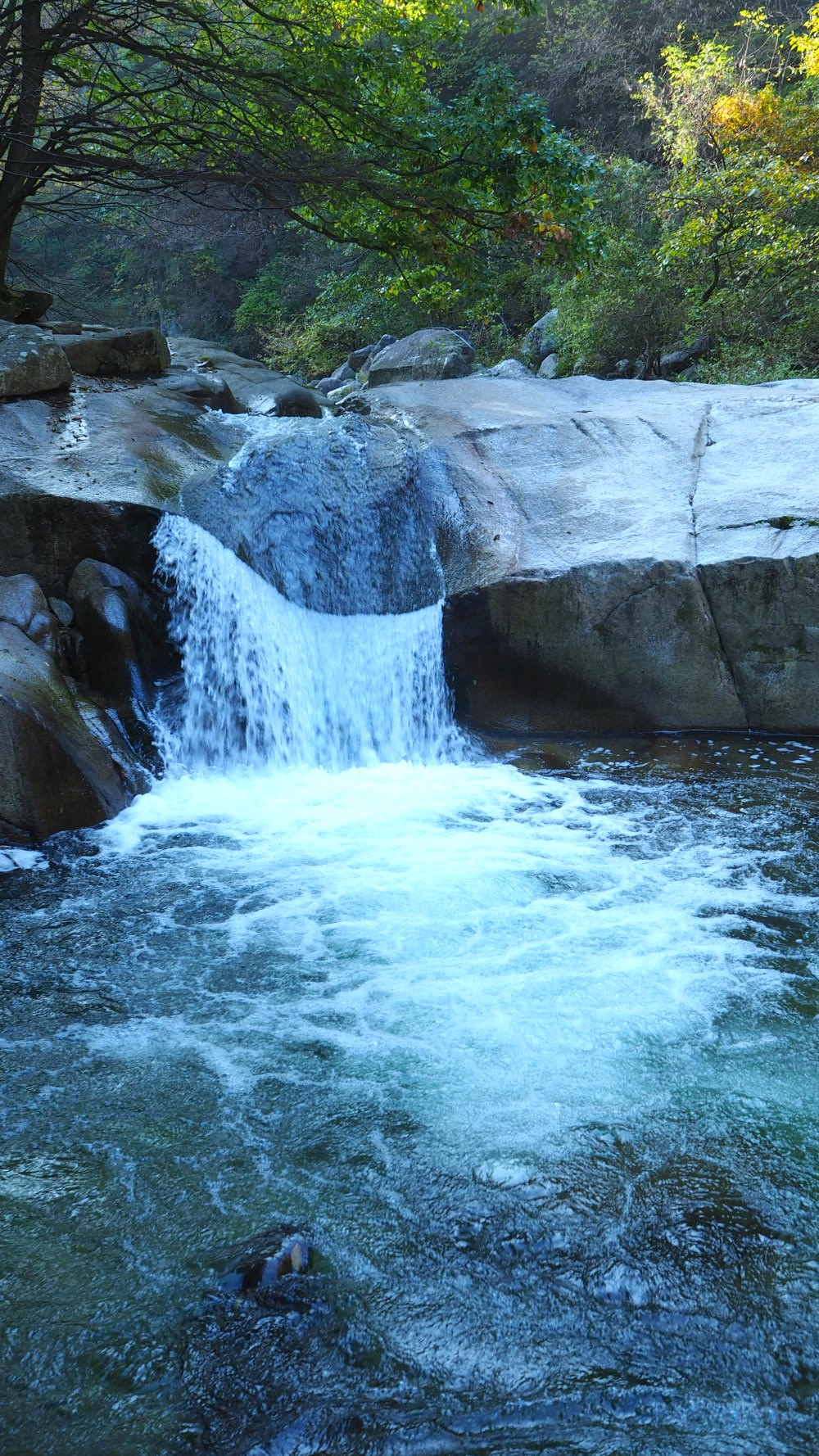 seoam-rock-waterfall