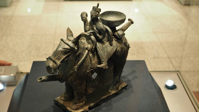 silla-kingdom-horse-rider-vessel
