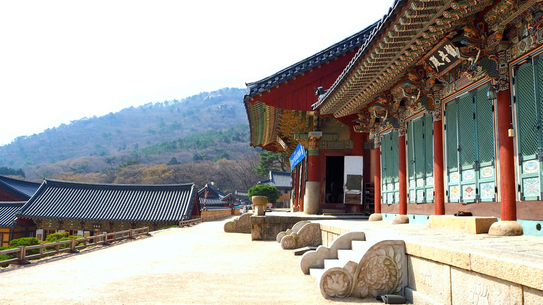 geumjeongsan-mountain-beomeosa-temple
