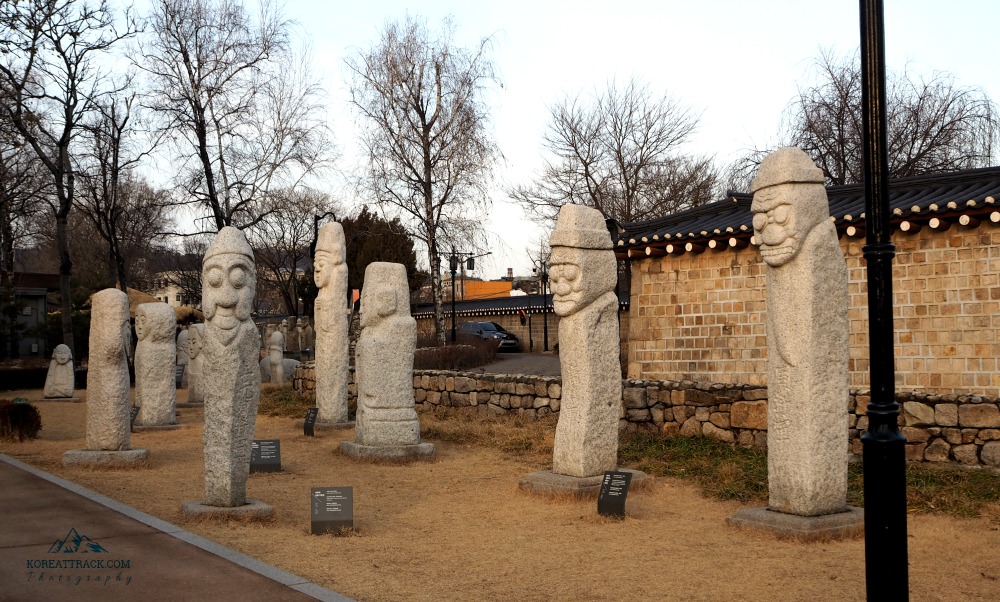 korean-stone-statues