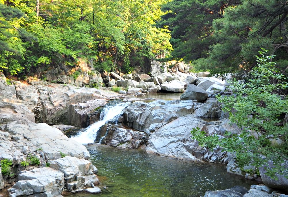 gayasan-stream-falls-pool