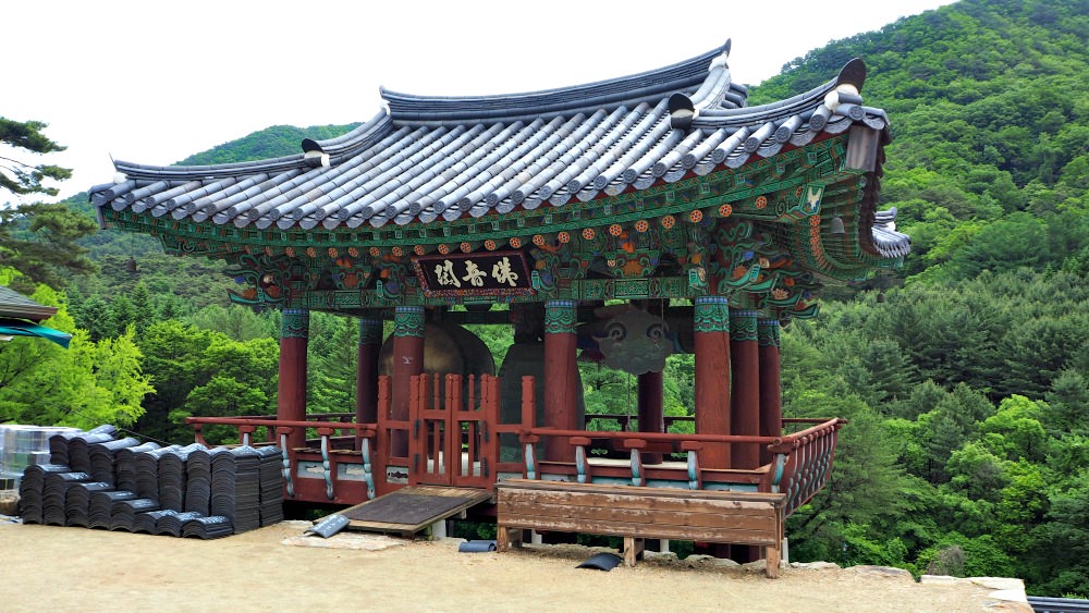 guryongsa-temple-bell-pavilion