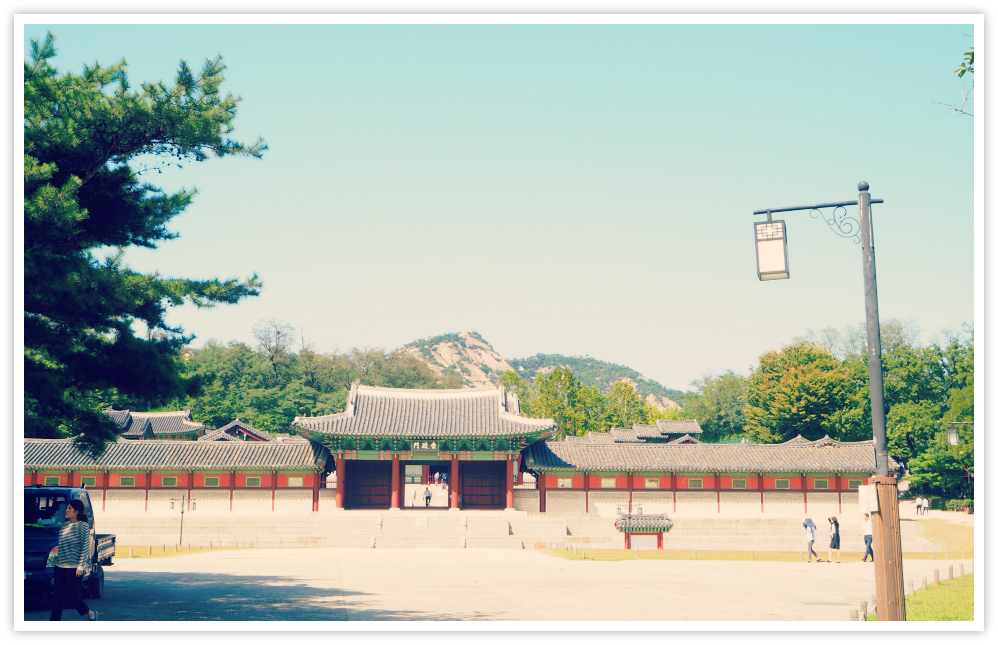 gyeonghuigung-palace-frontview
