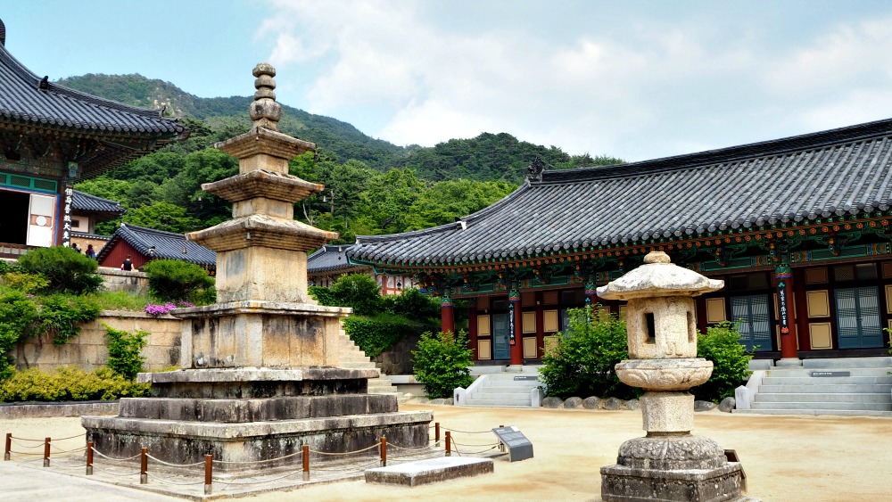 haeinsa-temple-pagoda
