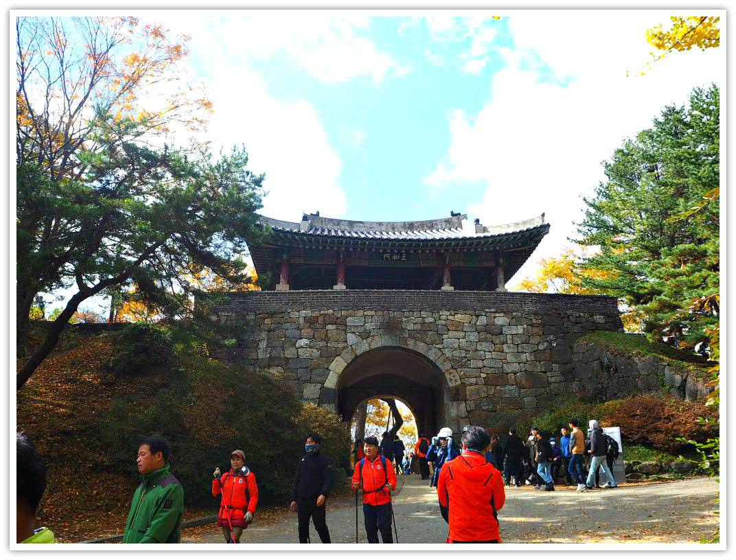 namhansanseong-south-gate