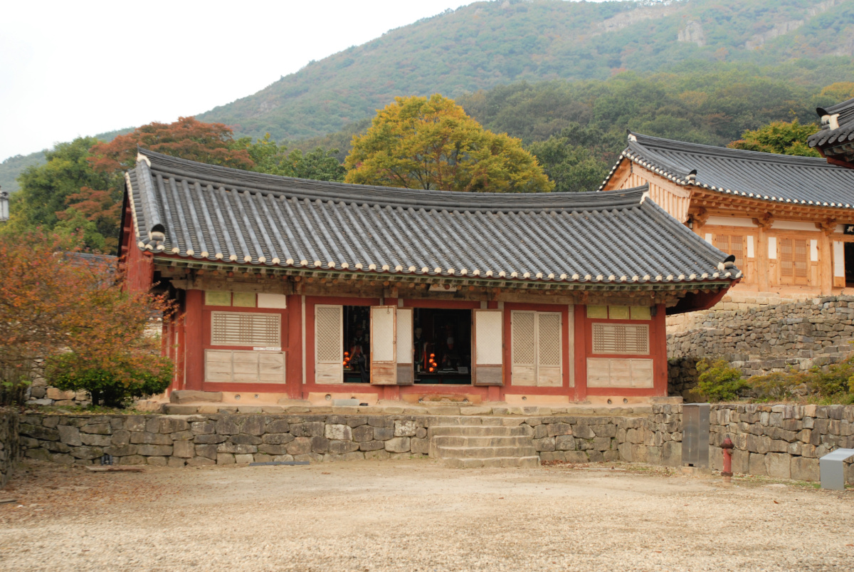 seonunsa-temple-large-hall