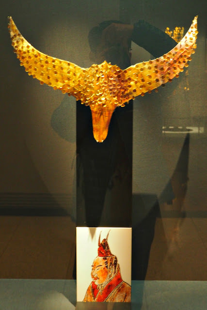 silla-kingdom-gold-wings-cap