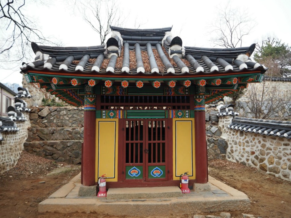 yongheunggung-palace-memorial