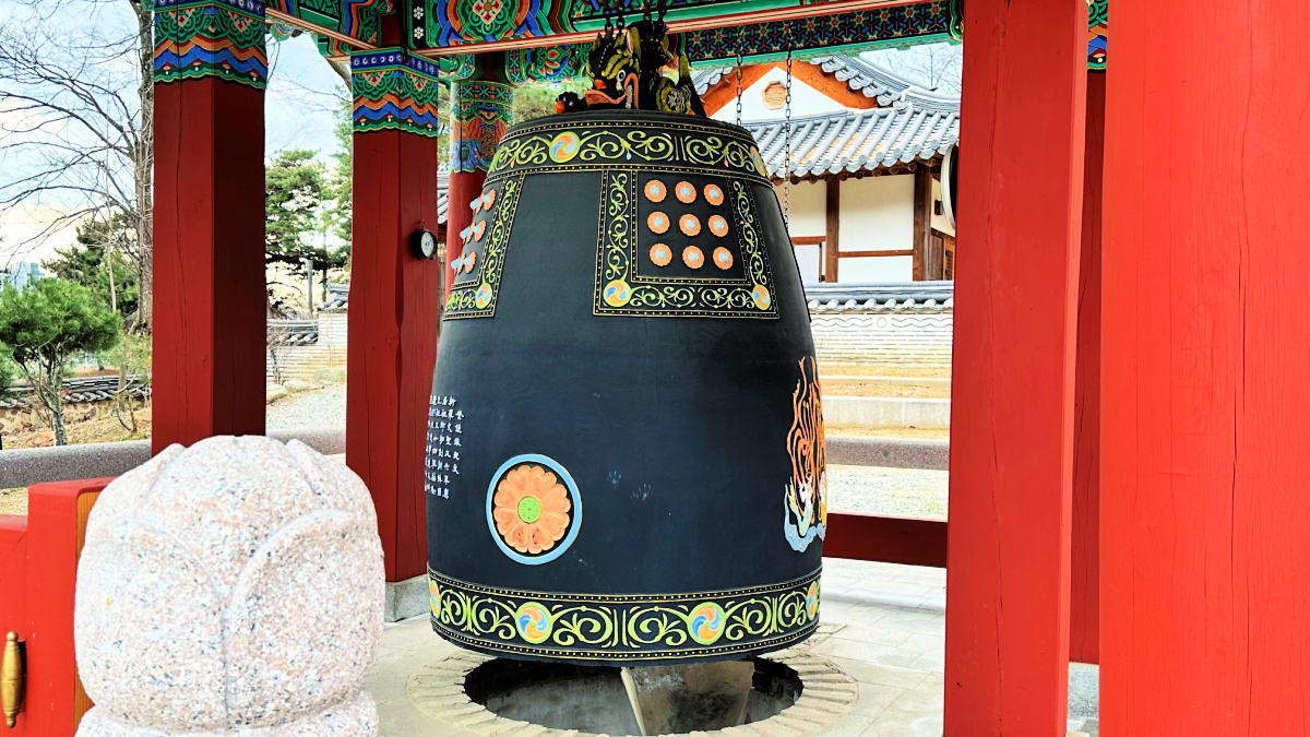 yongjusa-temple-bronze-bell-2