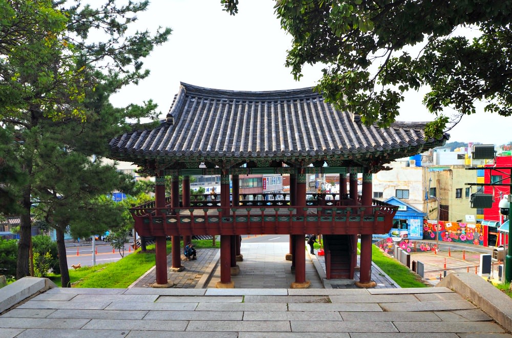 jinnamgwan-pavilion